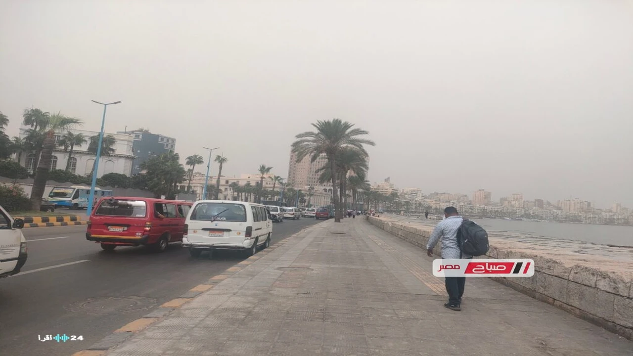 تقلبات جوية بين اعتدال النهار وبرودة الليل مع فرص أمطار خفيفة